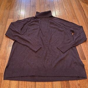 Old Navy Thin Turtleneck sweater